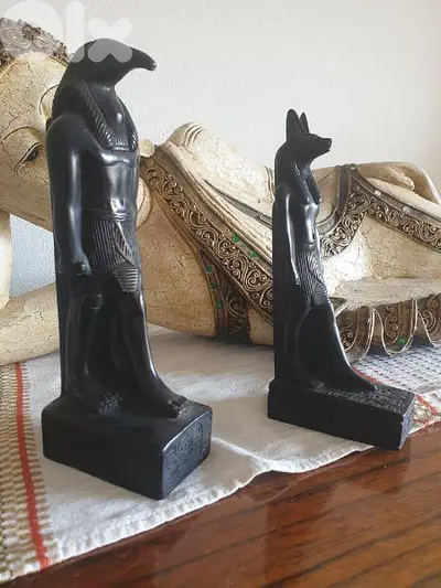 egyptian statues