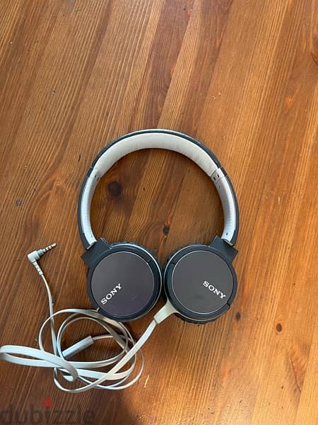 Sony headphones 0
