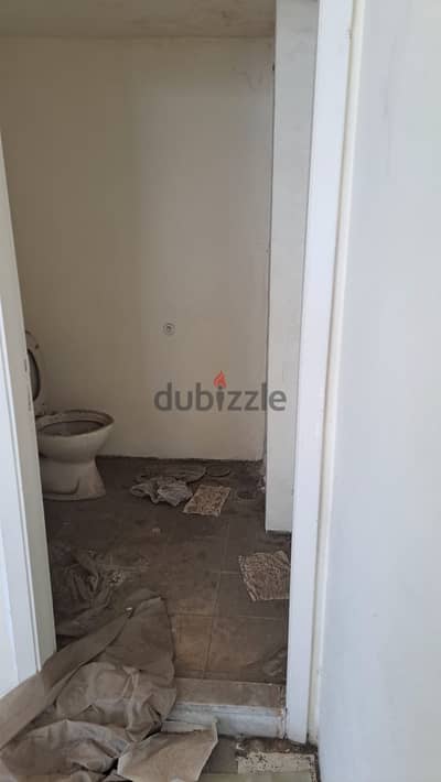 Depot & Office For Rent In Dora+400m2 Terrace/مستودع للأيجار في الدورة