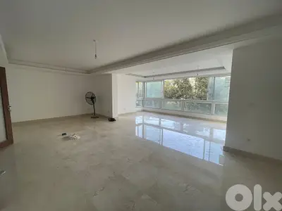 240 Sqm lApartment For Rent In Sanayeh شقة للاجار في الصنايع