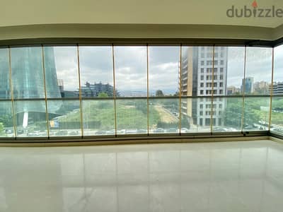 Large Apartement With Open View and Large Balcony