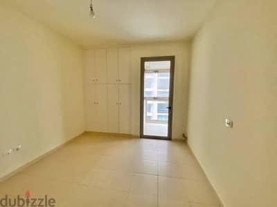 Large Apartement With Open View and Large Balcony