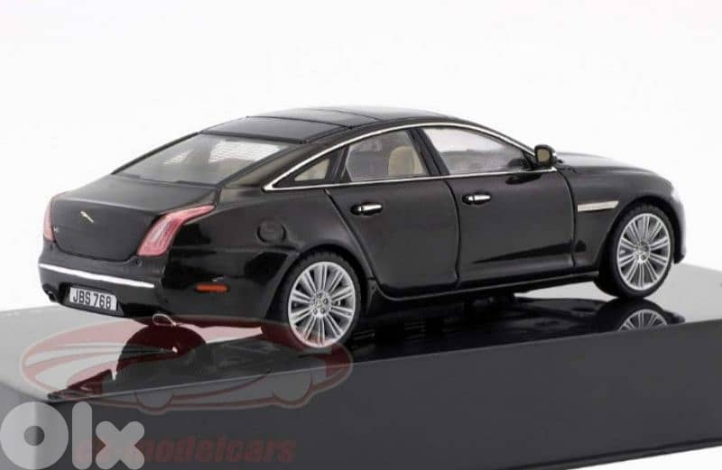 Jaguar XJ diecast car model 1;43. 3