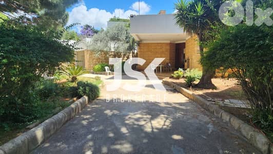 L15340- Villa for Rent On A Piece of Land In A Calm Area In Yarzeh