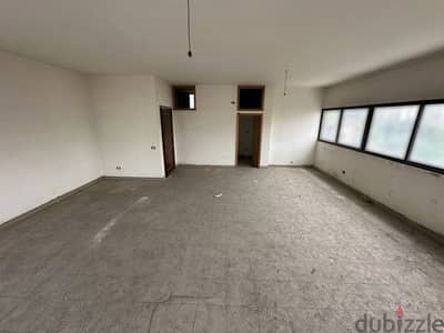 Office for sale in Jdeideh مكتب للبيع في جديدة