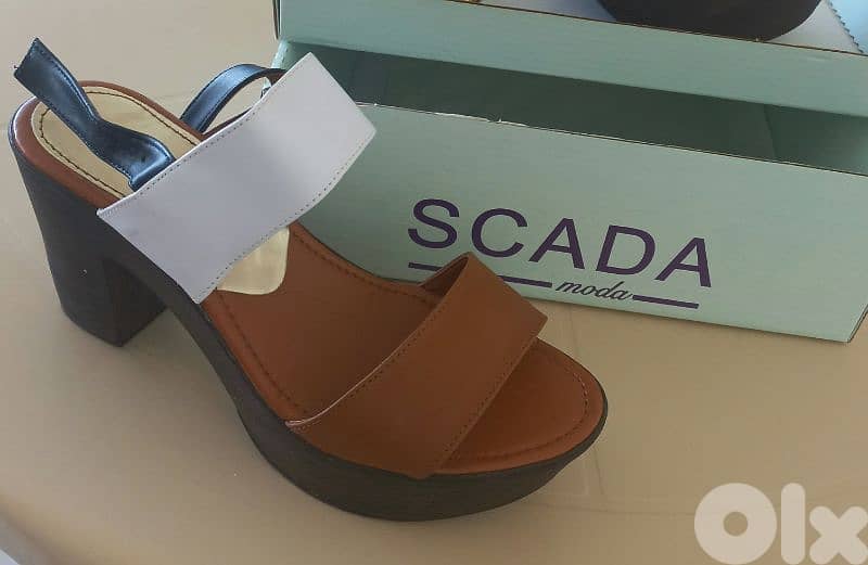 SCADA Haven Sandals size 39 0