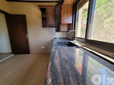 Apartment for Rent in Mansourieh شقة للإيجار في المنصورية