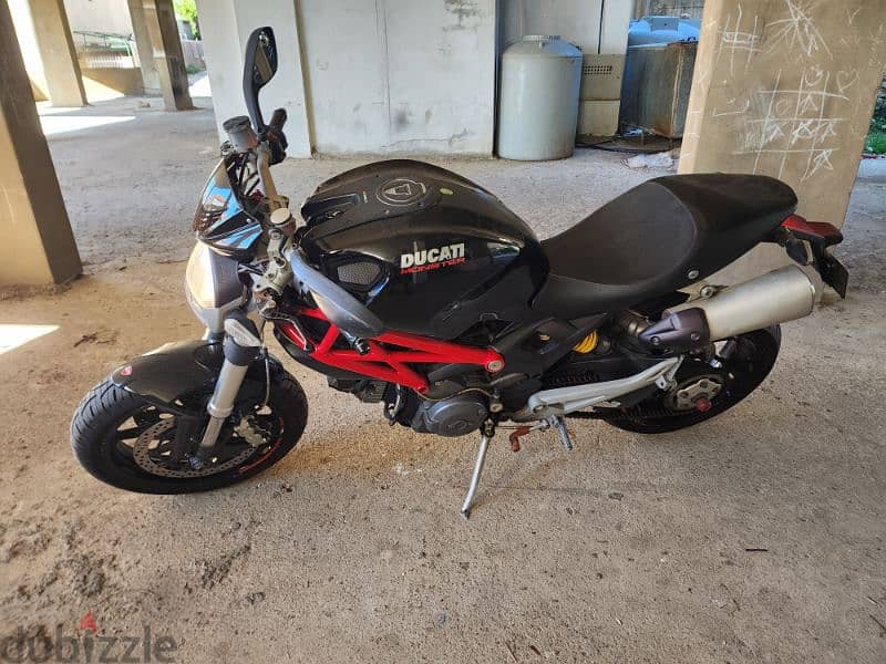 monster 1100cc 2