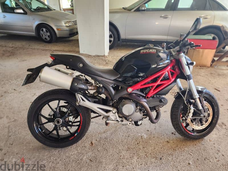 monster 1100cc 6