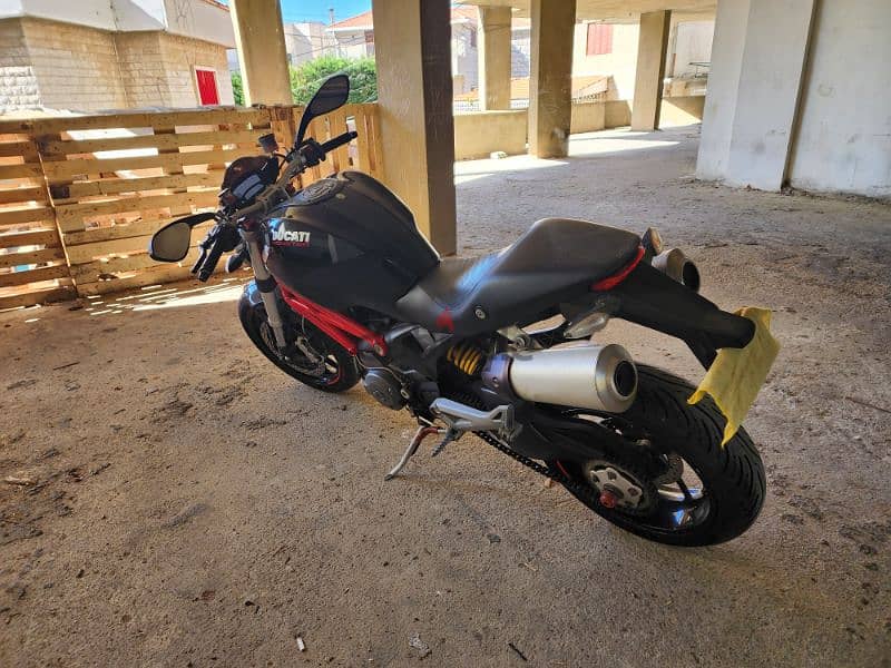 monster 1100cc 9