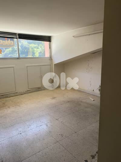 200 SQM Prime Location Office/Polyclinic in Rabweh, Metn
