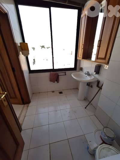 OFFICE ON ZALKA HIGHWAY (200SQ) , (ZL-160)