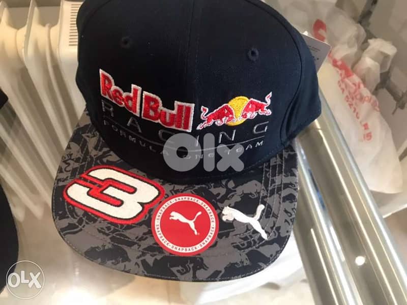 all original hats from usa and uae ferrari world 2