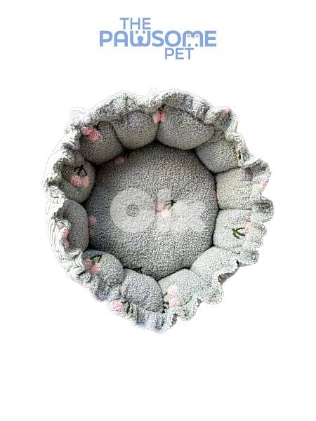 Pawsome's Circular Petal-Shape Bed 4