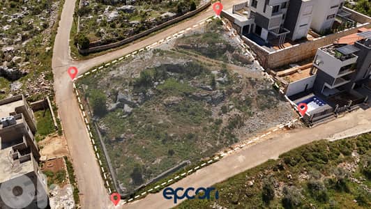 LAND FOR SALE IN A PERFECT LOCATION IN NAKHLE - أرض للبيع في نخلة
