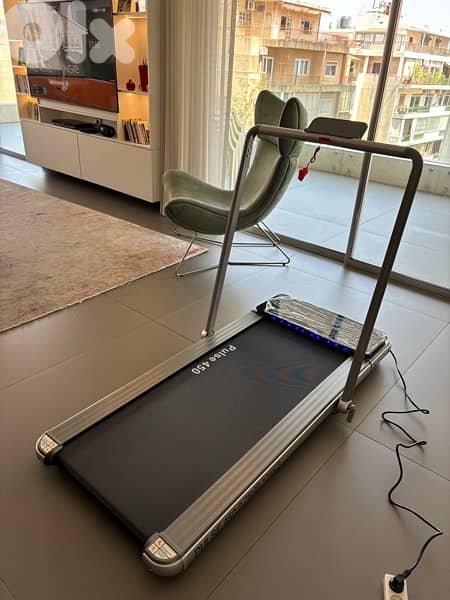 Foldable underbed treadmill 2.75 HP 125 kg 2