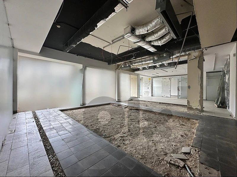 Office for Rent in Downtownمكتب للايجار في الداون تاون
