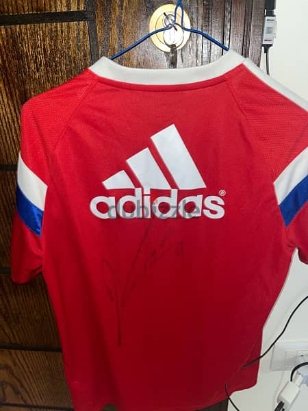 Signed T-shirt from Lewendowski 0