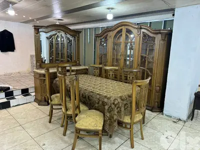 اوضة سفرة مصرية خشب زان ولاتي كلا ملبسة قشرة سنديان