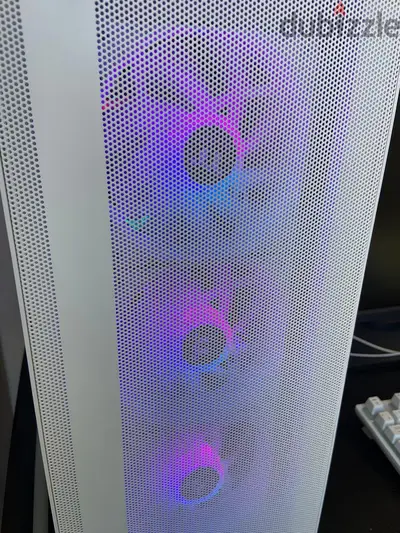 GAMING DESKTOP AMD Ryzen™ 7كومبيوترللالعاب GAMING DESKTOP AMD Ryzen™ 7كومبيوترللالعاب