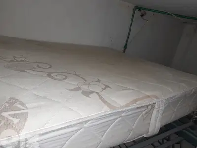 فرشة تخت للبيع