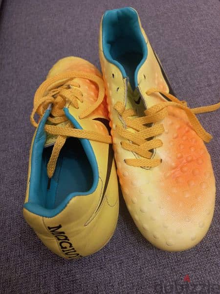 football shose 1