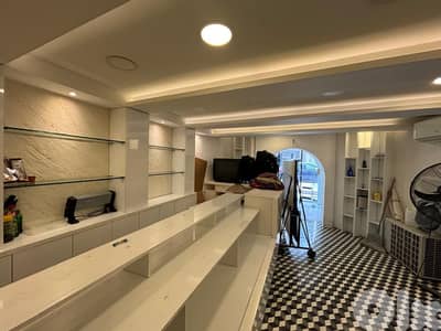 L15459 -80 SQM Shop For Rent In Badaro