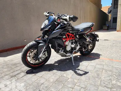 MV Agusta Rivale 800