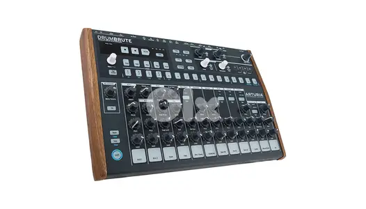 Arturia Drumbrute Analog Drum Machine