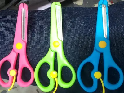 plastic scissors for kids