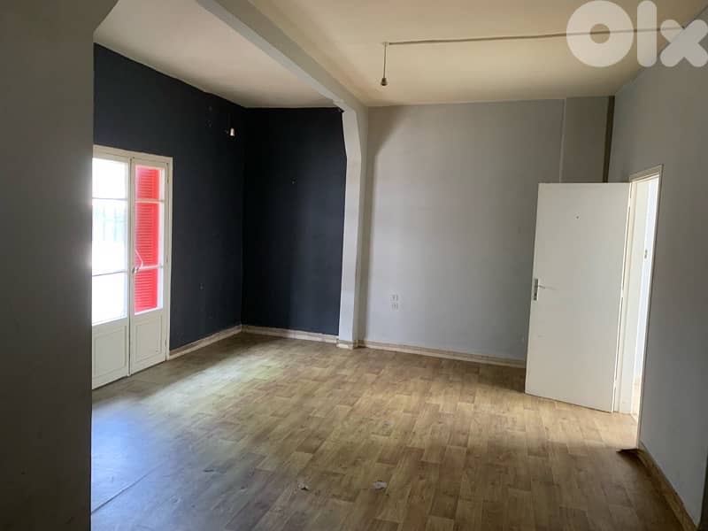 330m land with 6 floors building ten apartments & shops achrafieh rizk 1
