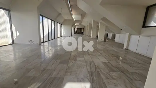 Commercial full floor for rent in Mtayleb طابق كامل للإيجار في المطيلب