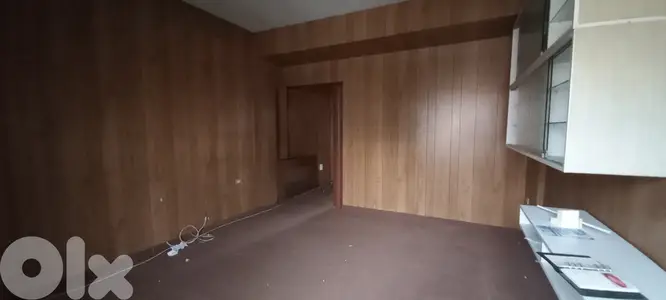 Office in Jal el Dib souk for rentمكتب في سوق جل الديب للإيجار