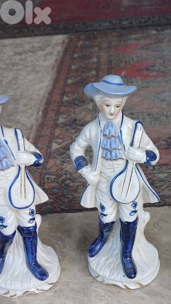 antique 3