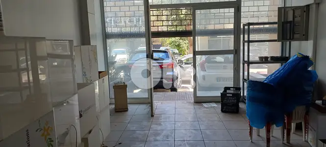 Shop with 3 Floors in Jal el Dib for sale محل تجاري 3 طوابق