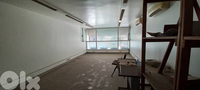 Shop with 3 Floors in Jal el Dib for sale محل تجاري 3 طوابق