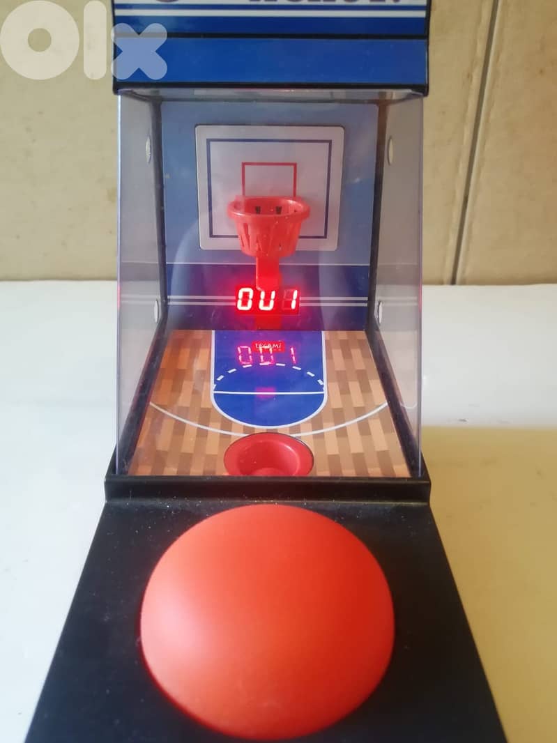 Mini basketball arcade "What a shot" by Legami 1