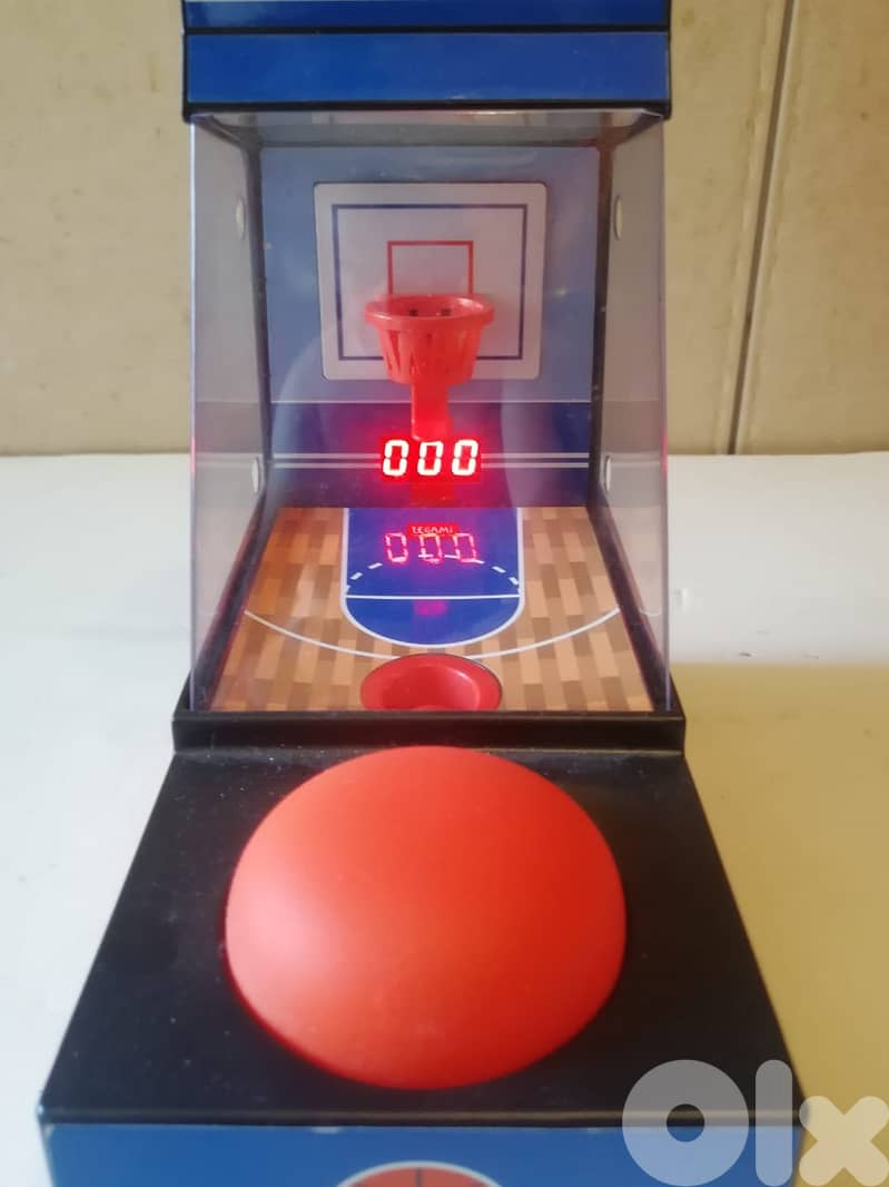 Mini basketball arcade "What a shot" by Legami 2