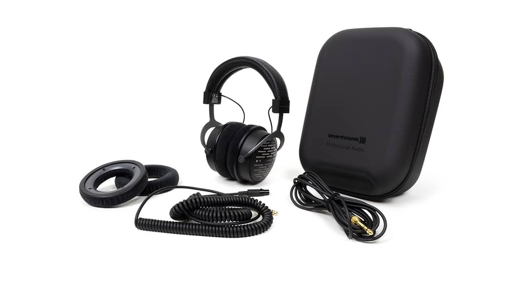 Beyerdynamic DT-1990 Pro Mastering Headphones 3
