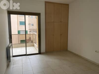 L09383-A Spacious Apartment for Rent in Gemmayze L09383-A Spacious Apartment for Rent in Gemmayze