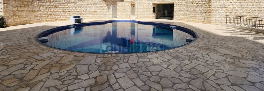 Apartment for sale in Louaizeh شقة للبيع في منطقة الويزه