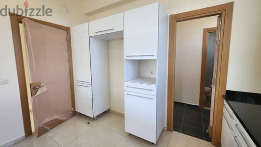 Apartment for sale in Louaizeh شقة للبيع في منطقة الويزه