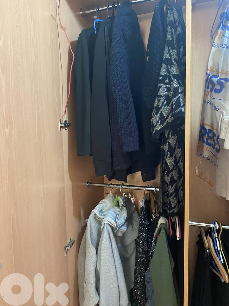 fit in dressing / cupboardخزانة٤ أبواب 3
