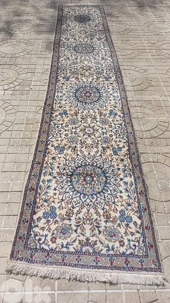 سجادة نايين نظيفة قياس 376%67 سعرها250$