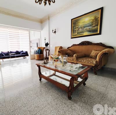 Apartment for sale in Achrafieh RK229 شقة للبيع في الأشرفية