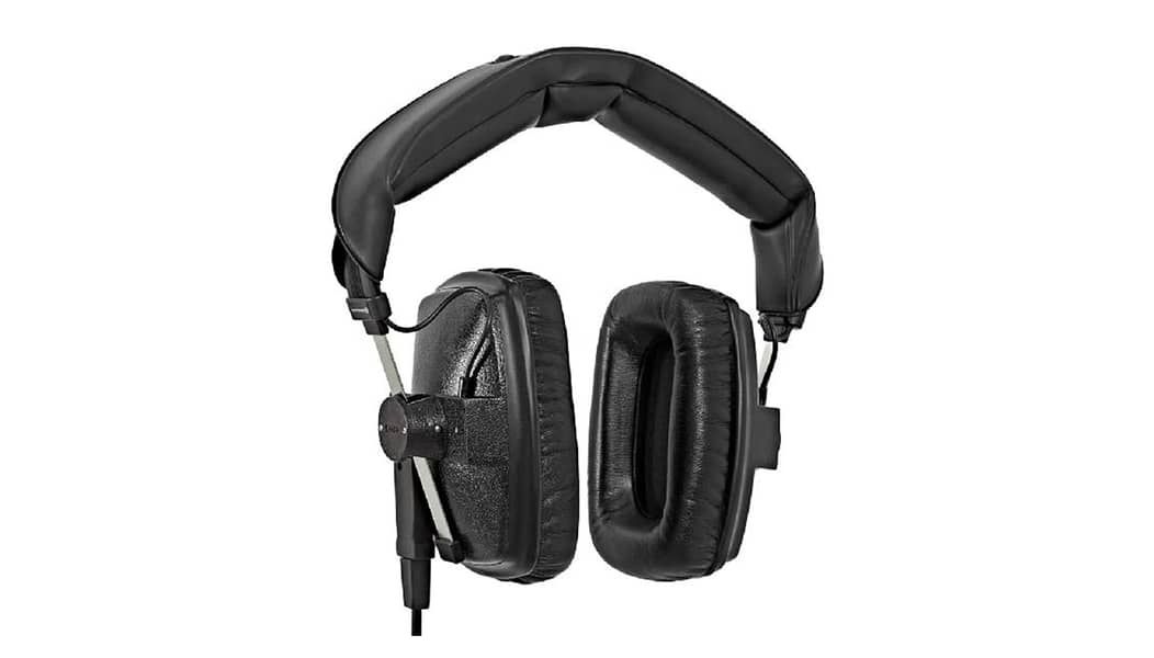 Beyerdynamic DT-100 Monitoring Headphones 3