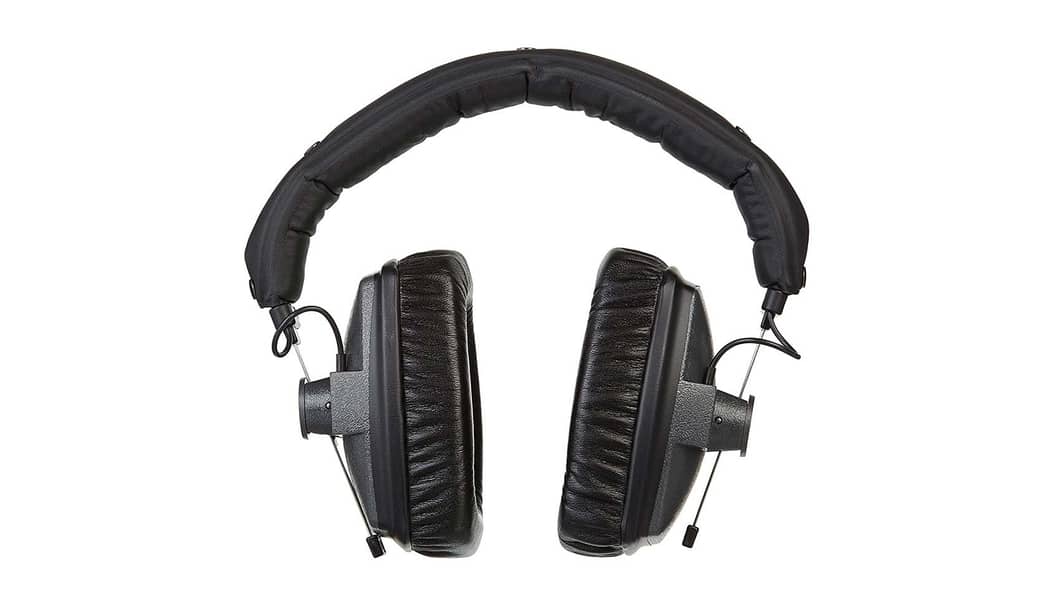Beyerdynamic DT-150 Monitoring Headphones 2