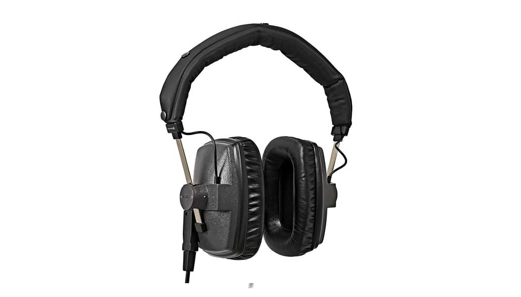 Beyerdynamic DT-150 Monitoring Headphones 3