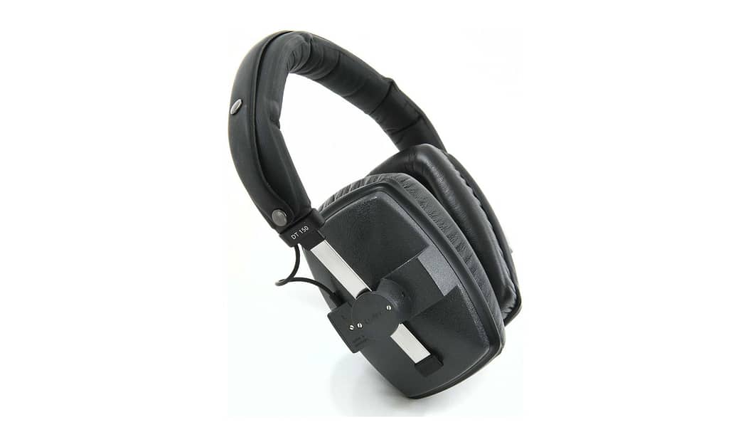 Beyerdynamic DT-150 Monitoring Headphones 4