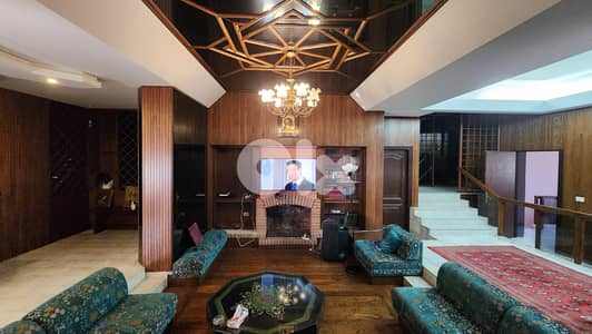 Villa for sale in louaizeh on a Land فيلا للبيع في اللويزة على ارض